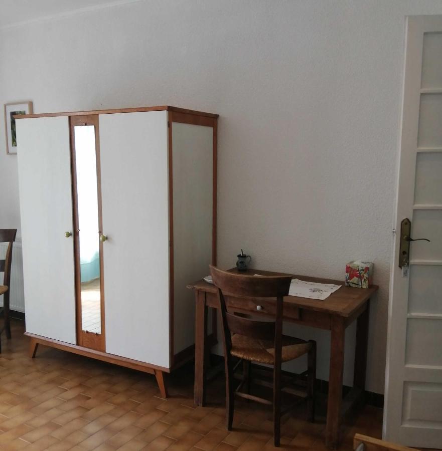Bed and Breakfast Alabrena Feneyrols Экстерьер фото