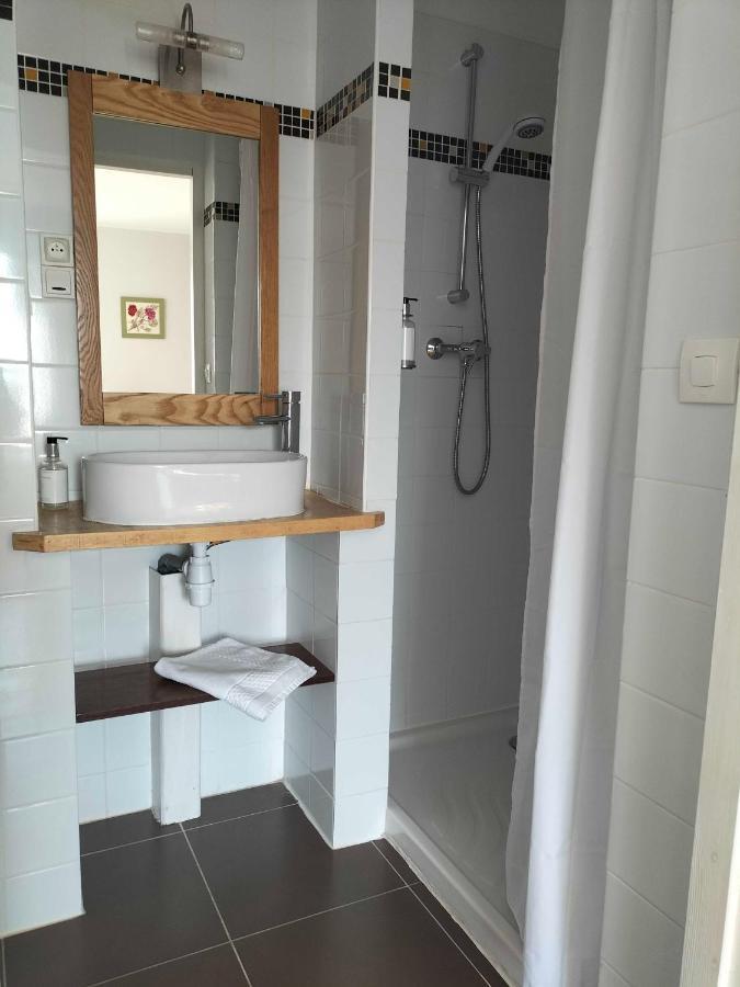 Bed and Breakfast Alabrena Feneyrols Экстерьер фото